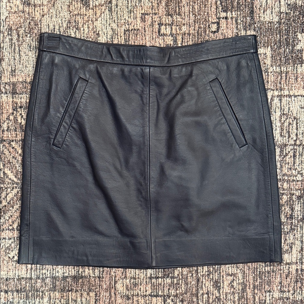 RARE! 💙 J. Crew Leather Collection Navy Mini Skirt, Size 6